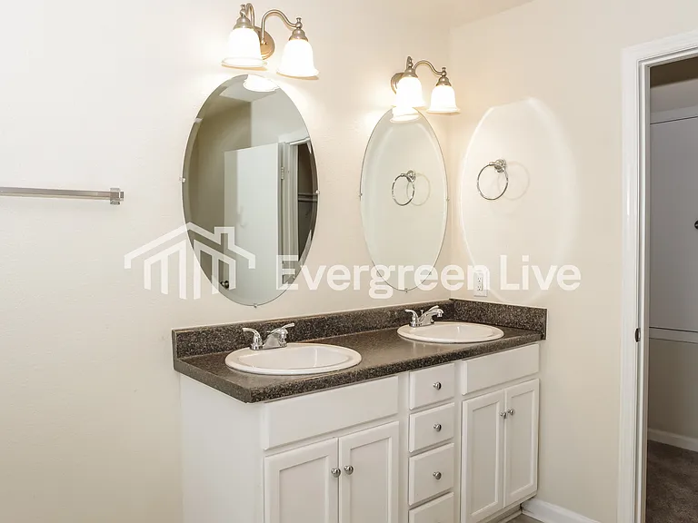 28095 Chasebrook Dr — Photo 14