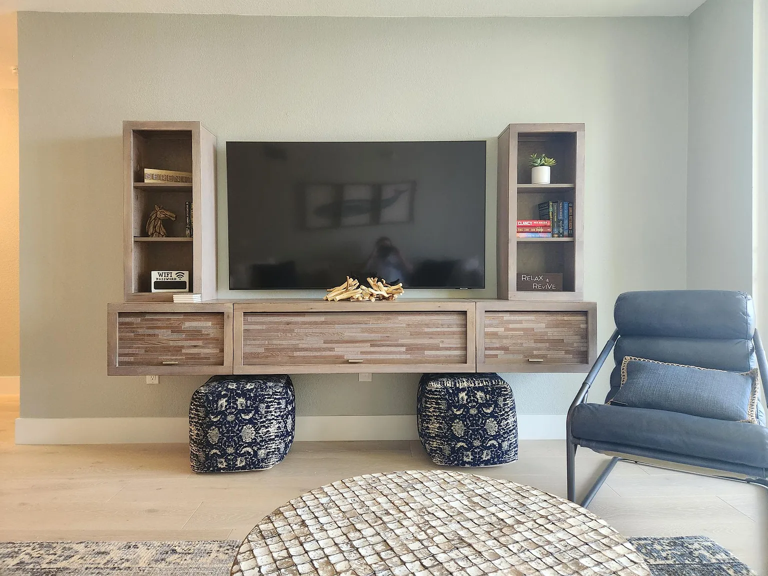 2 bed, 1105 sqft, $4,900 — Photo 4