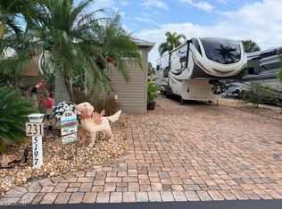 5197 Cypress Trail Resort Cir, Fort Myers, FL 33905