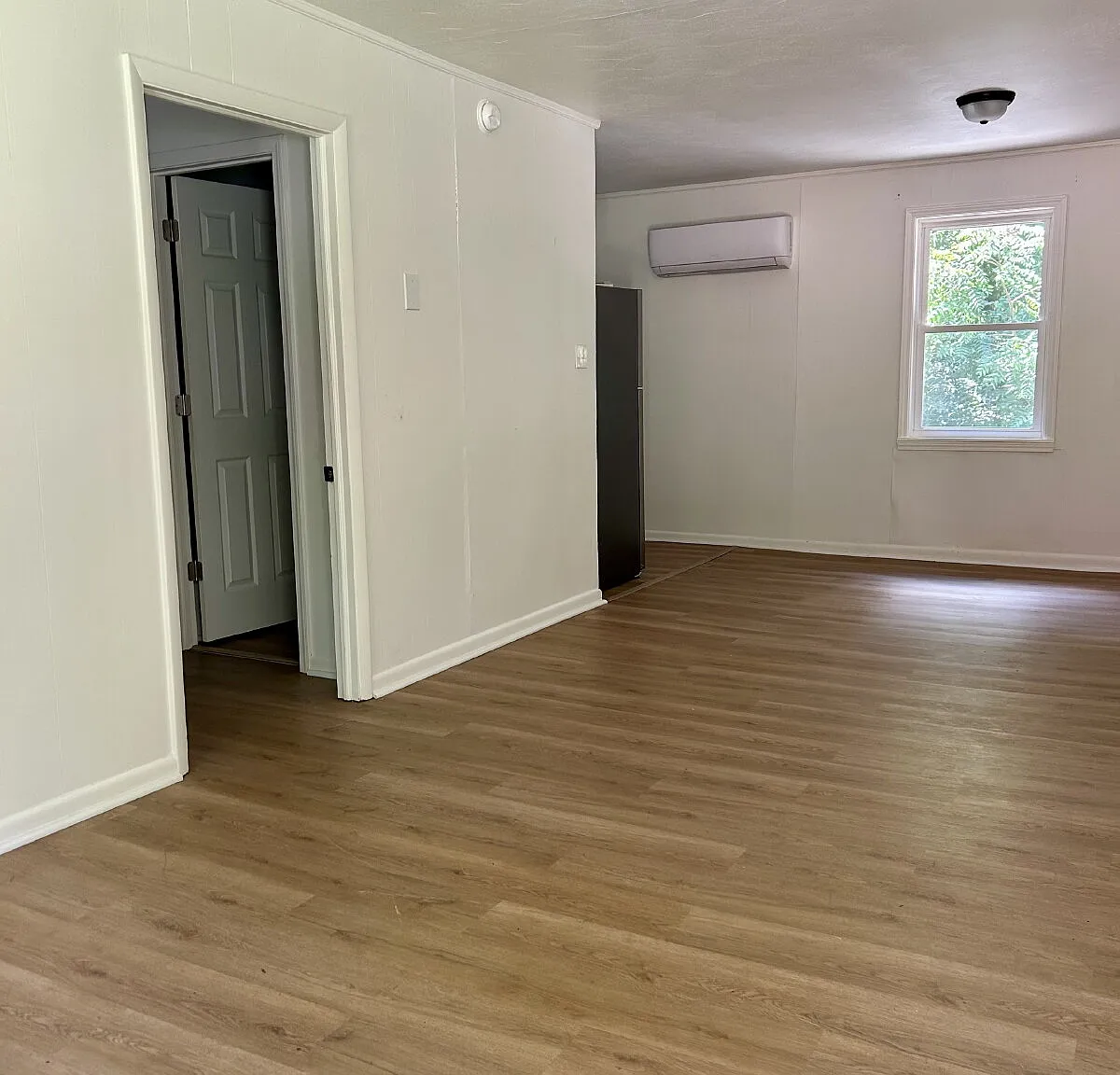 1 bed, 1.0 bath, $750 — Photo 3