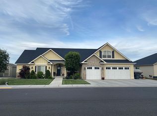 2326 Plum St, Ephrata, WA 98823