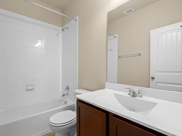 16440 Pienza Dr — Photo 18