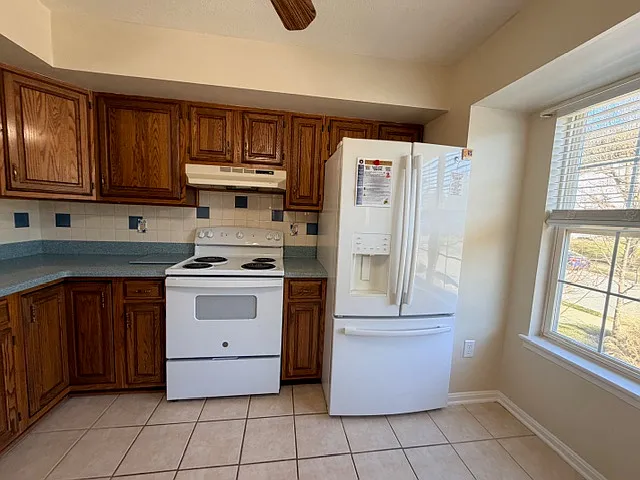 534 Crossbridge Dr — Photo 12