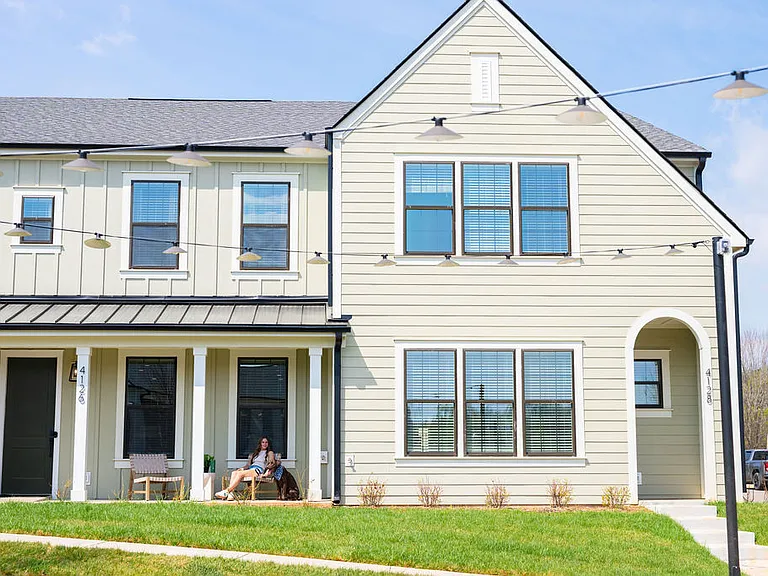 HARMON Jefferson Village by Crescent Communities — Photo 34