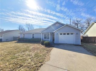 1182 SE 170th Rd, Knob Noster, MO 65336
