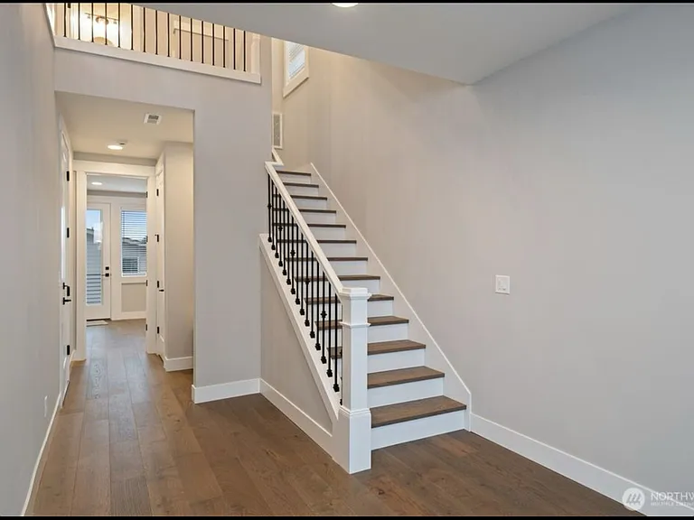 7536 S 130th Pl — Photo 10