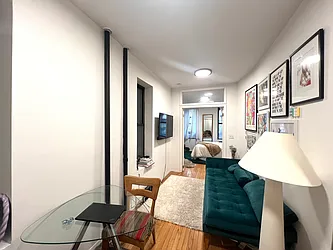 Rented by KNOCKKNOCK LLC