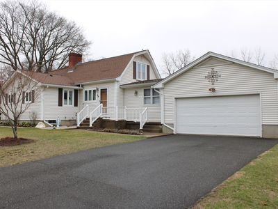 25 Lafond Dr, Chicopee, MA, 01020