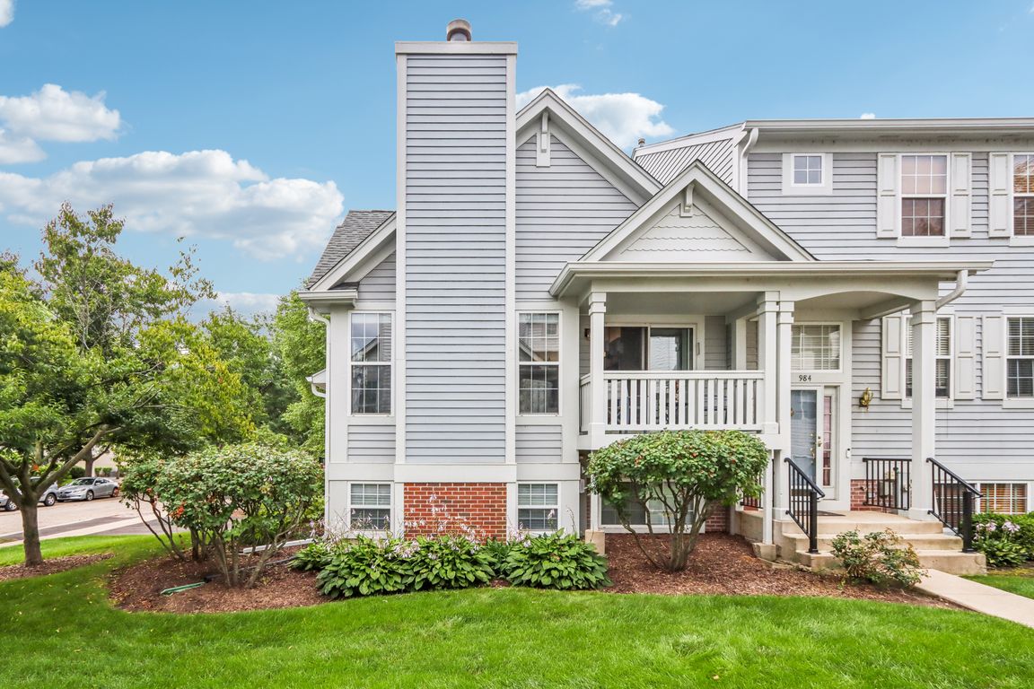 Manchester Cir-S2707-035.jpg