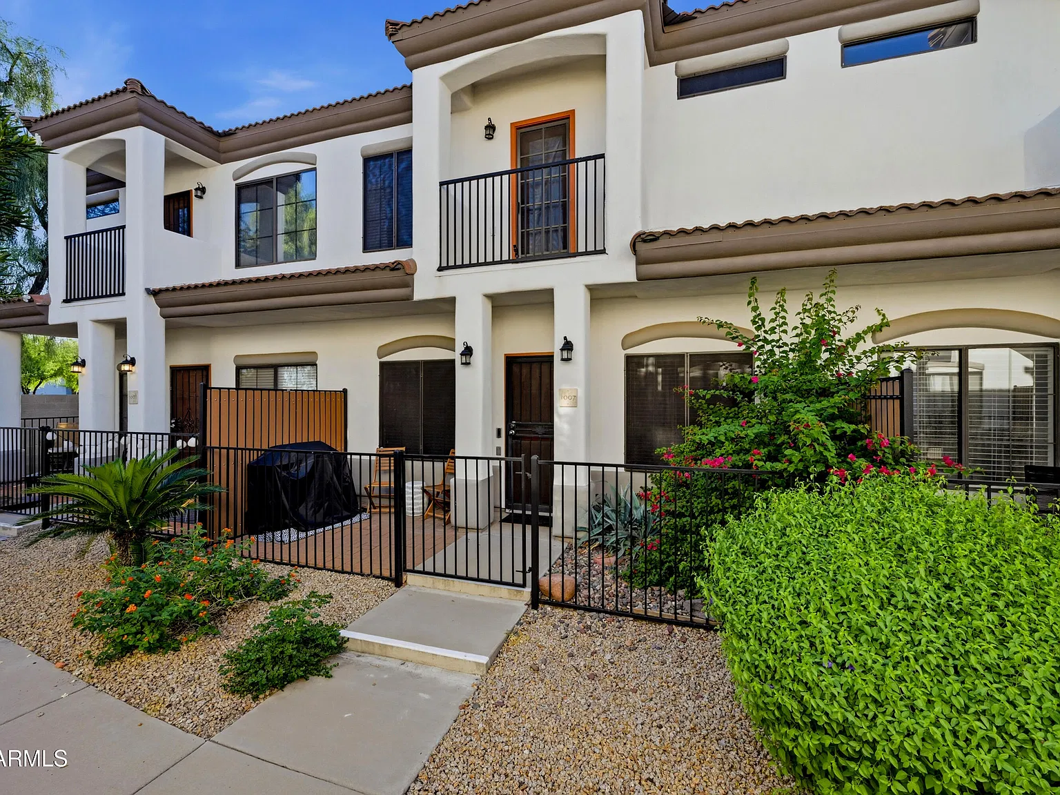 3 bed, 2.5 bath, 1322 sqft, $3,000 — Photo 3