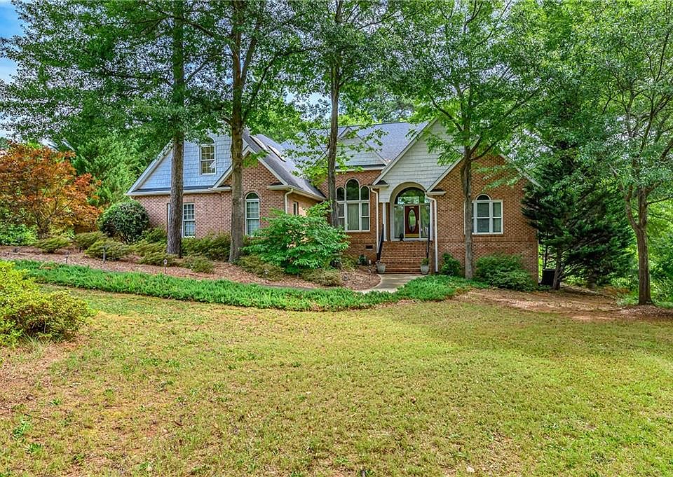 1st image of 3008 Cobbs Way