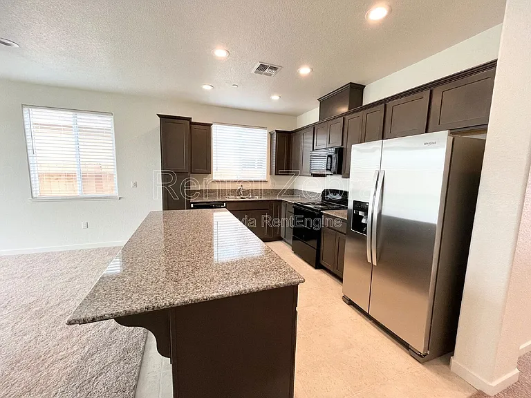 165 Squaw Valley Dr — Photo 6
