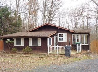 196 Anglemire Dr, Stroudsburg, PA 18360