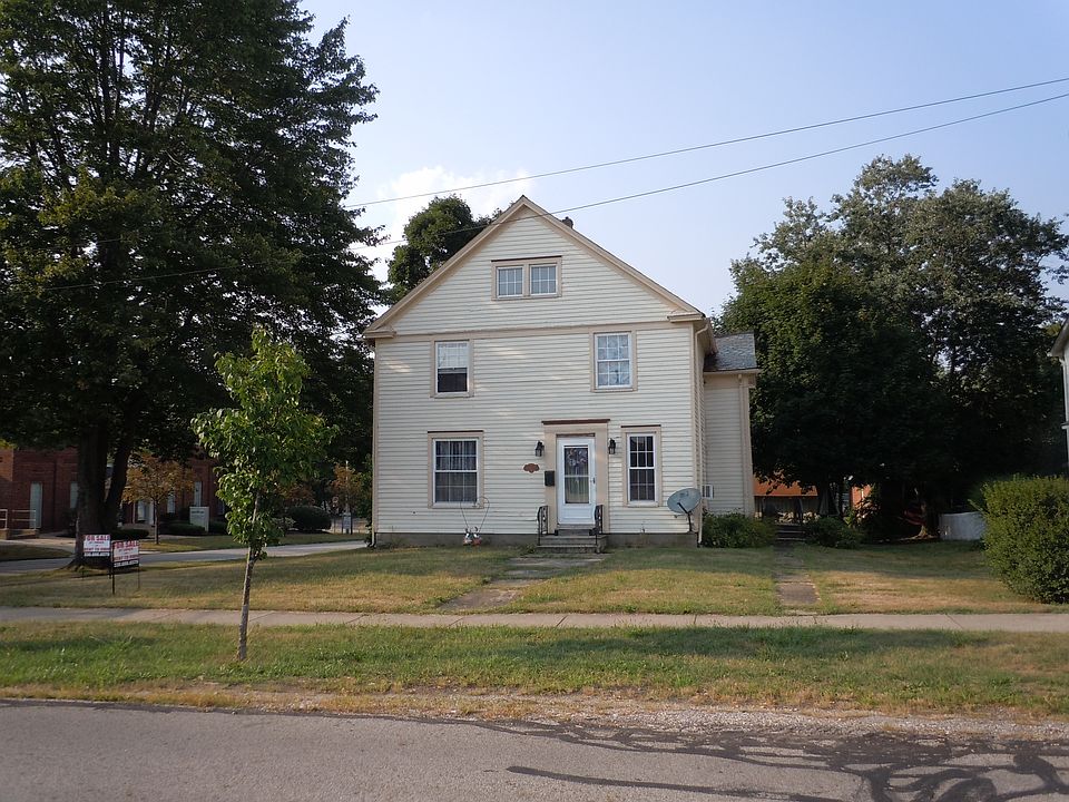 2nd image of 141 Cedar Ave