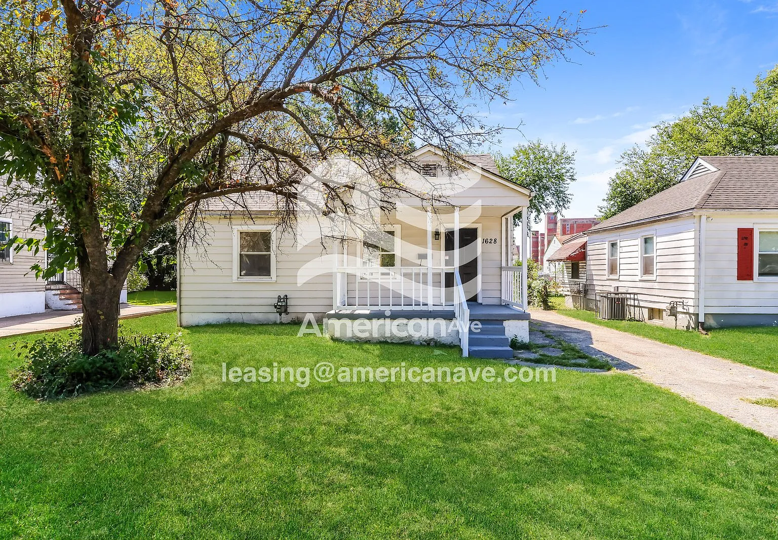 2 bed, 1.0 bath, 906 sqft, $1,150 — Photo 1