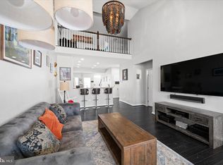 103 E General Grey Ct, Newark, DE 19702