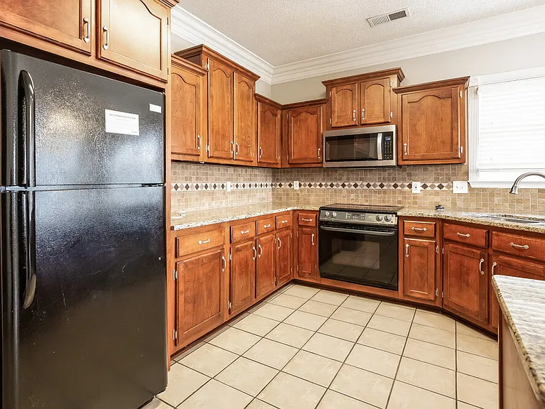 4797 Stone Cross Dr — Photo 6