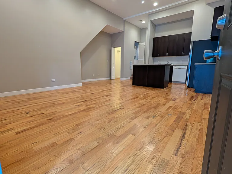 1463 W Huron St #1F — Photo 2