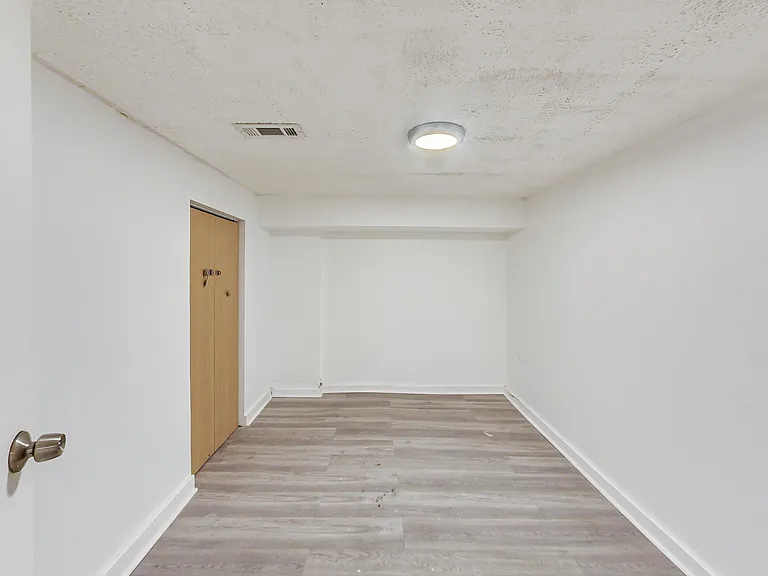 3554 N Wilton Ave #1 — Photo 33
