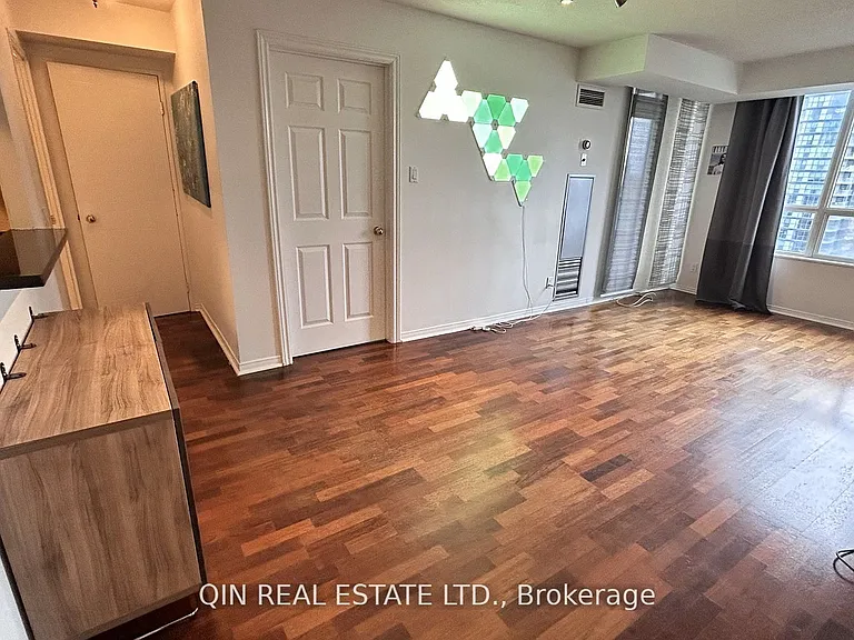 238 Doris Ave #2002 — Photo 3