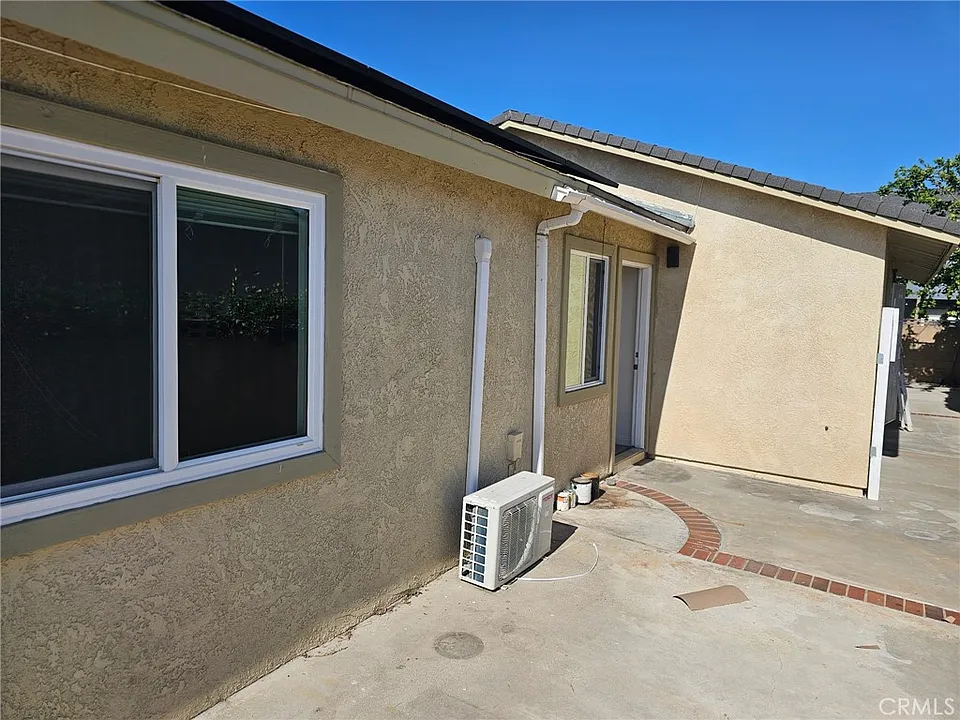 13523 1/2 Norton Ave