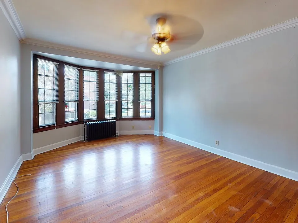 331 Bryant Ave #2