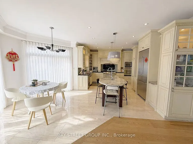 42 Fouracre Way #UPPER LEVEL — Photo 12