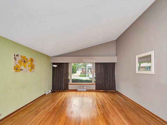 2nd image of 4317 Adeline Dr