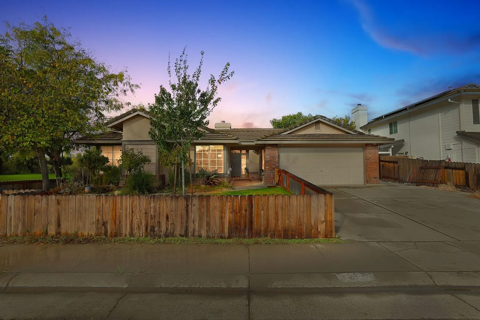 680 Canyon Creek Way photo 1