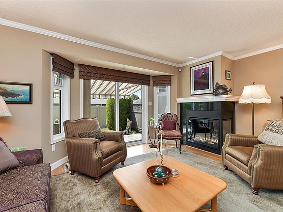 4th image of 10072 3rd St #1