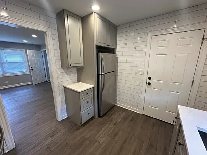 Building Photo - 515 Fairview Ave #1