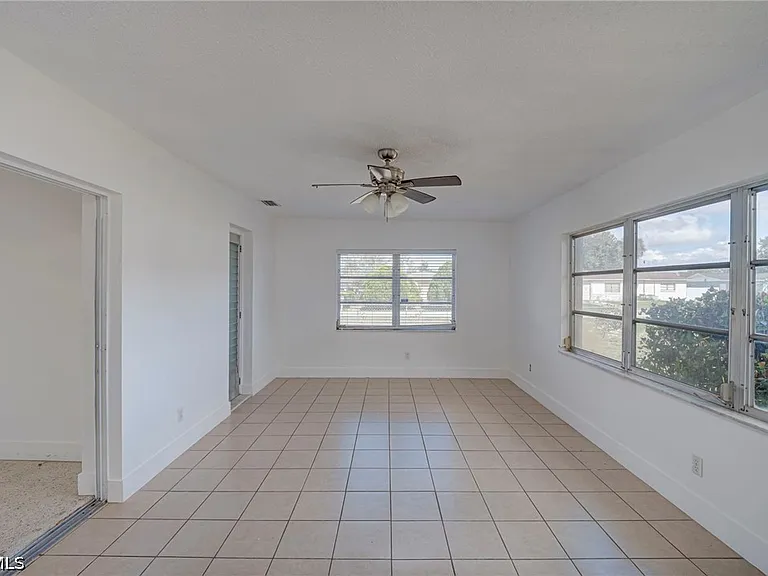 220 Punta Alta Ct — Photo 18
