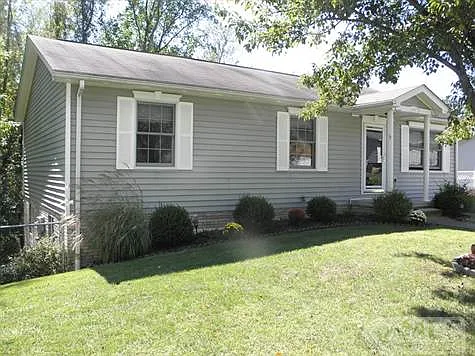 219 Pine Ct photo 1