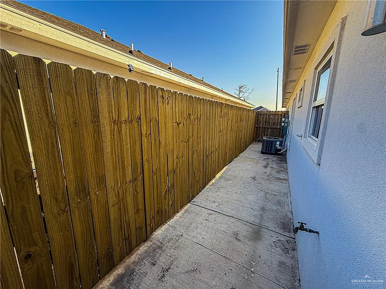 5700 Puffin Ave #2 — Photo 13