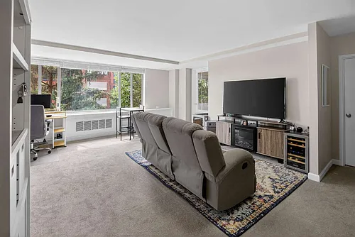 1211 Arlington Blvd #506 Photo 1