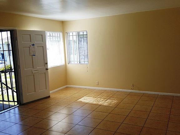 3rd image of 10906 S Western Ave