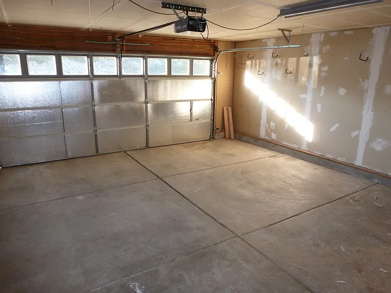 6770 Sandia Dr — Photo 14