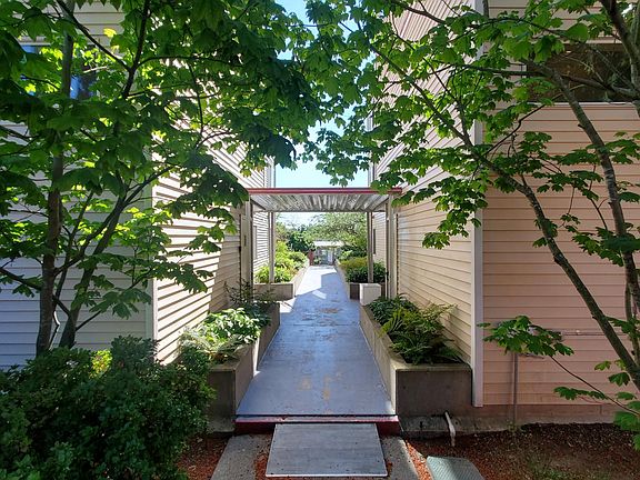 2nd image of 7017 35th Ave NE #303