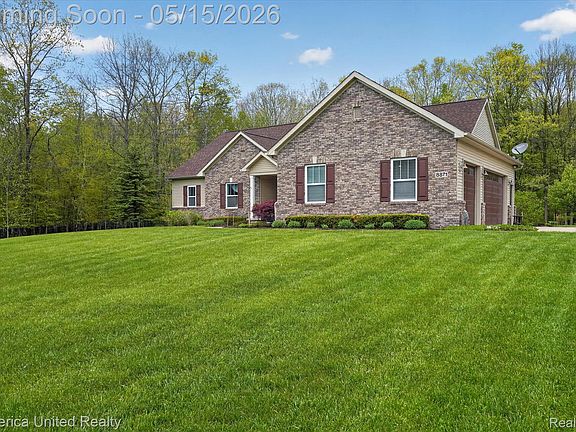 4th image of 8871 N Gregory Rd