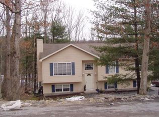 620 Rimrock Rd, Bartonsville, PA 18321