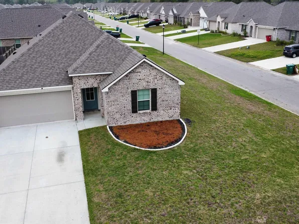 30745 Pine Grove Dr, Denham Springs, LA 70726