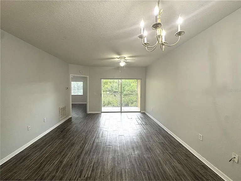 9621 Lakedale Way #202 — Photo 5