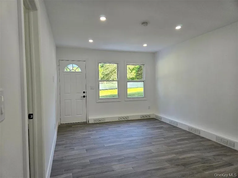 3074 Lexington Ave #2 — Photo 5