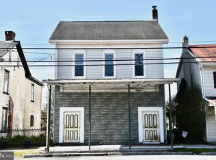 62 W Main St, Womelsdorf, PA 19567