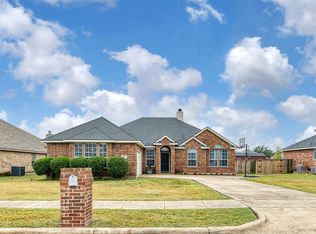 105 Waterview Pkwy, Red Oak, TX 75154