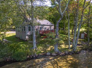 318 Hosmer Pond Rd, Camden, ME 04843