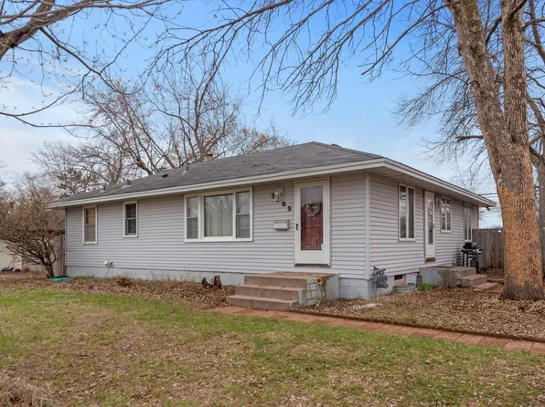 7225 Hartkopf Ln, Minneapolis, MN 55428
