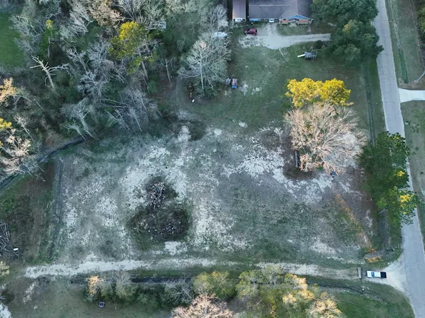 10596 Brooks Dr, Denham Springs, LA 70726