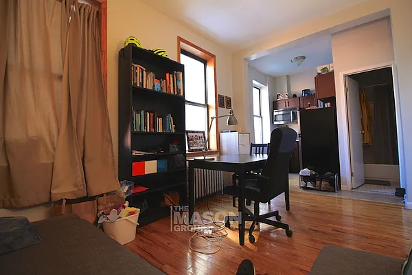 Rented by Mason Group LLC | media 11