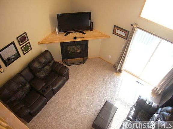 3rd image of 3842 Abercrombie Ln